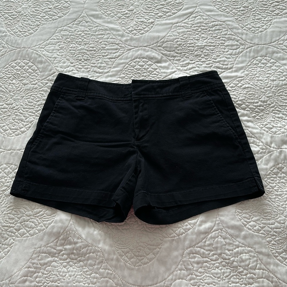 NY&Co black Hampton shorts size 0